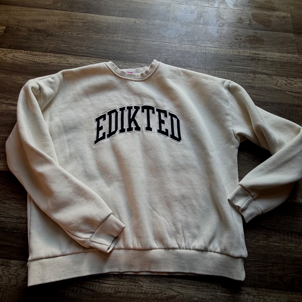 Edikted Sweatshirt Cream Off White Varsity Crewneck XS